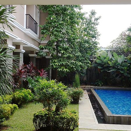 Saffron Suites Syariah Jakarta Exterior photo