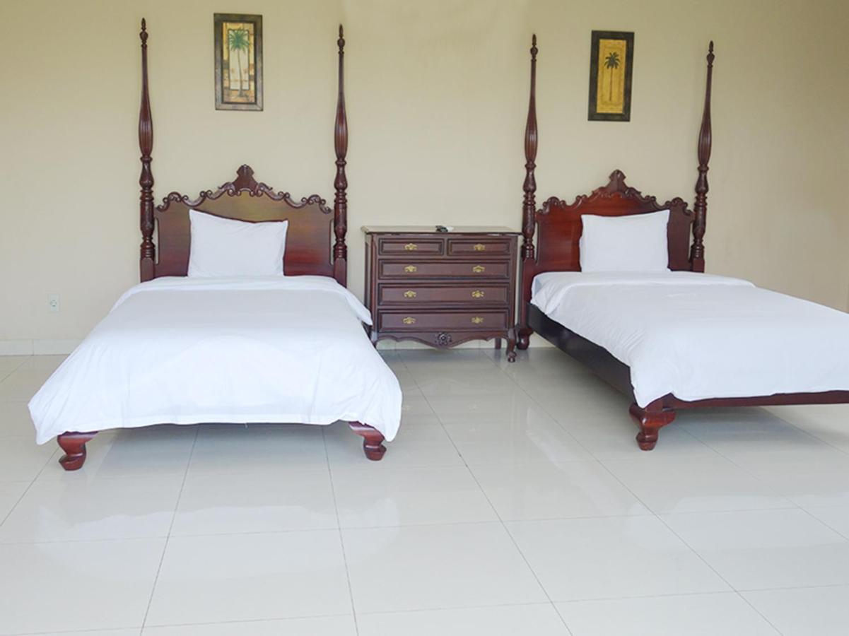 Saffron Suites Syariah Jakarta Exterior photo