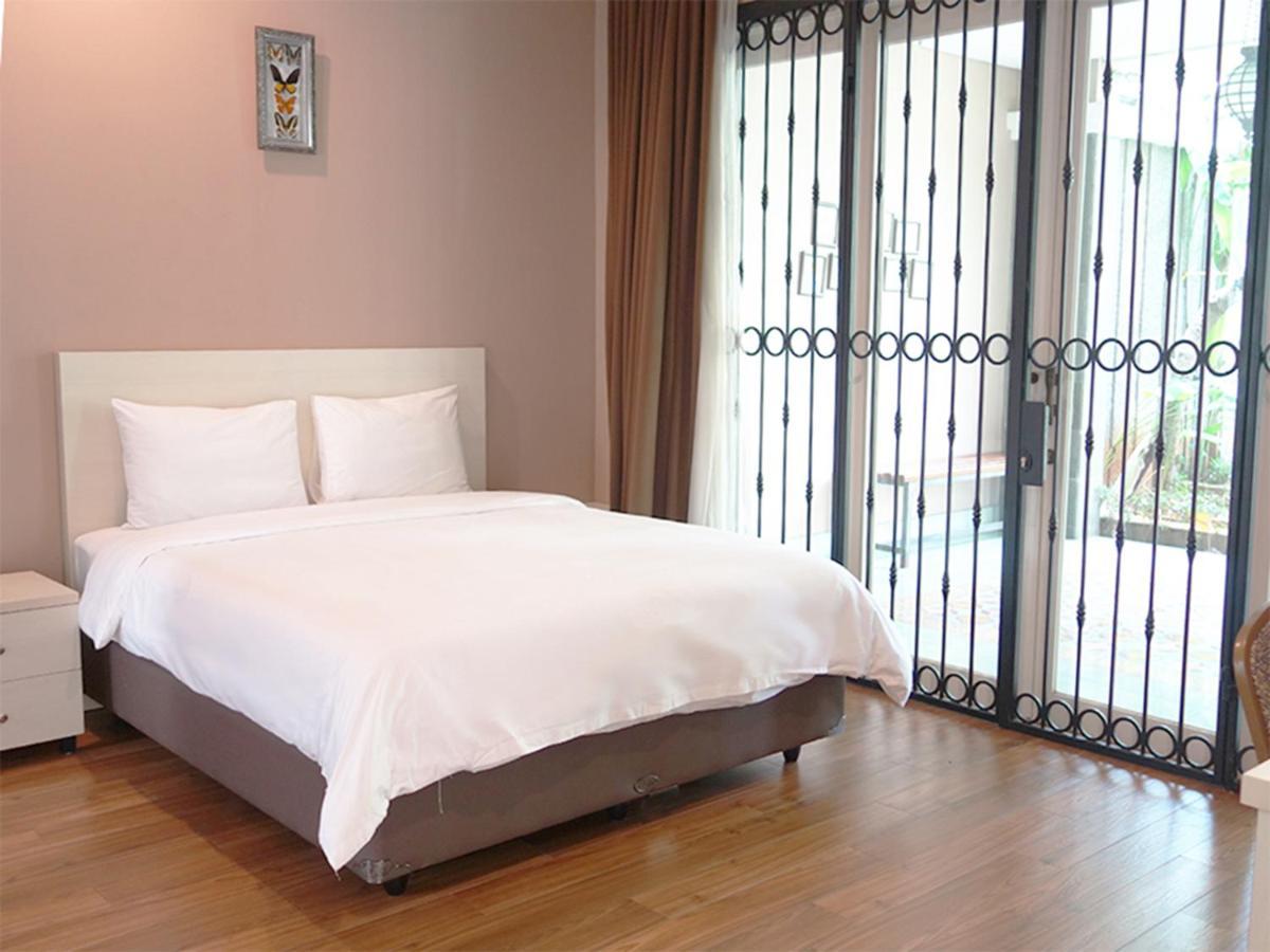 Saffron Suites Syariah Jakarta Exterior photo