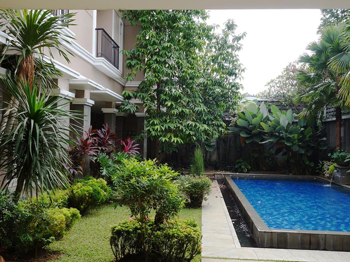 Saffron Suites Syariah Jakarta Exterior photo