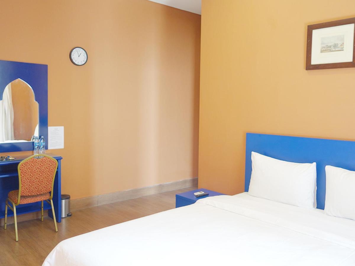 Saffron Suites Syariah Jakarta Exterior photo